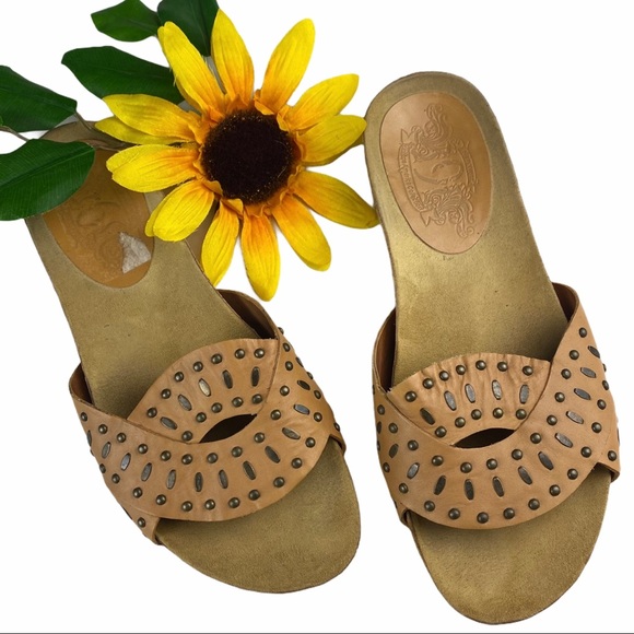 NINE WEST SENSO Carmel Leather Studded Slides - Picture 1 of 10